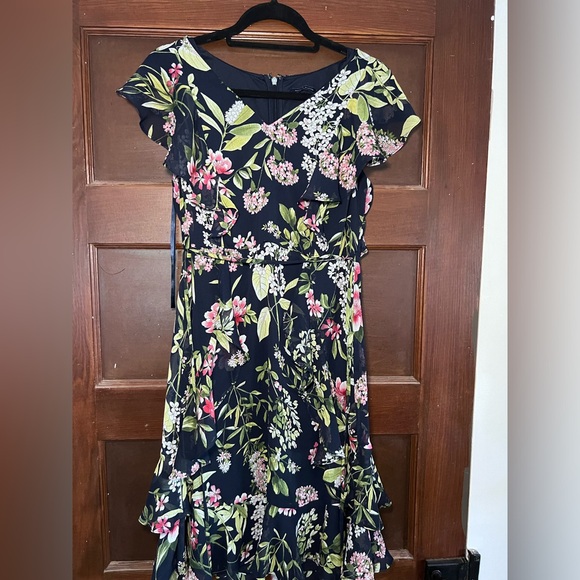 Tommy Hilfigre Floral Garden Dress - Size 10 - Picture 2 of 4